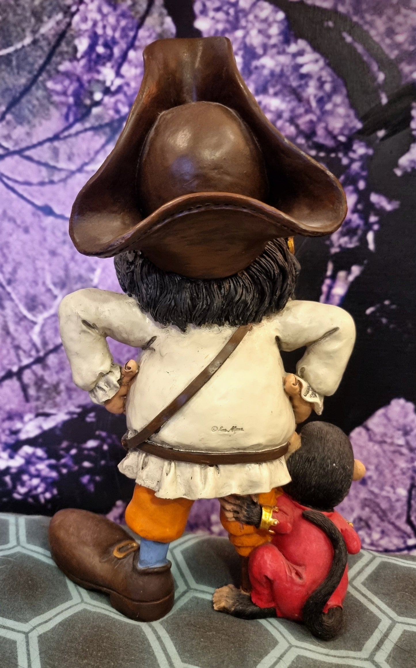 PIRATA LITTLE BLACK CON SCIMMIETTA (XL)