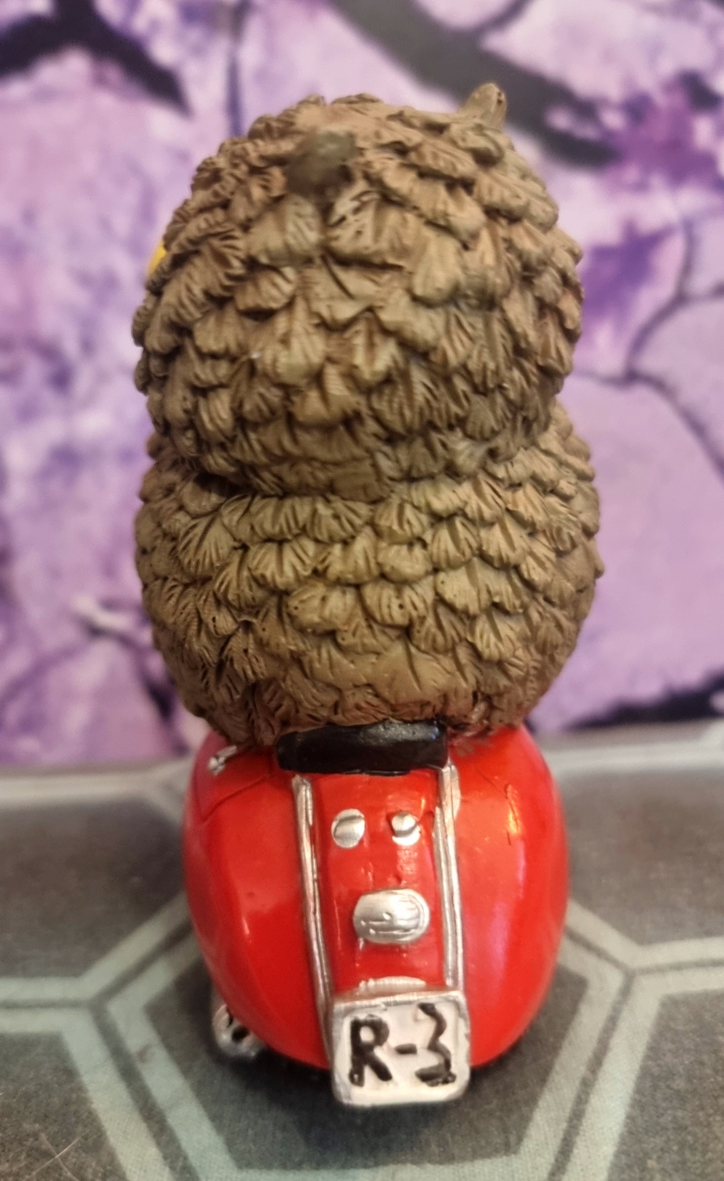 GUFETTO IN VESPA ROSSA
