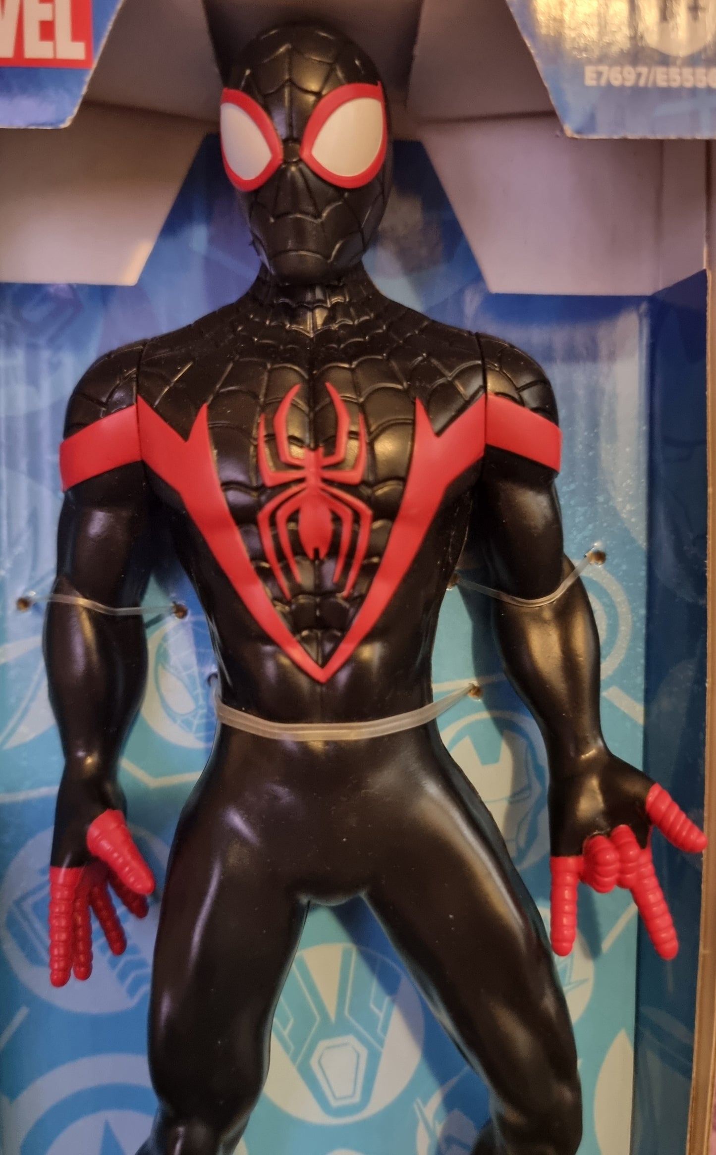 ACTION FIGURES SPIDER-MAN (MILES MORALES)