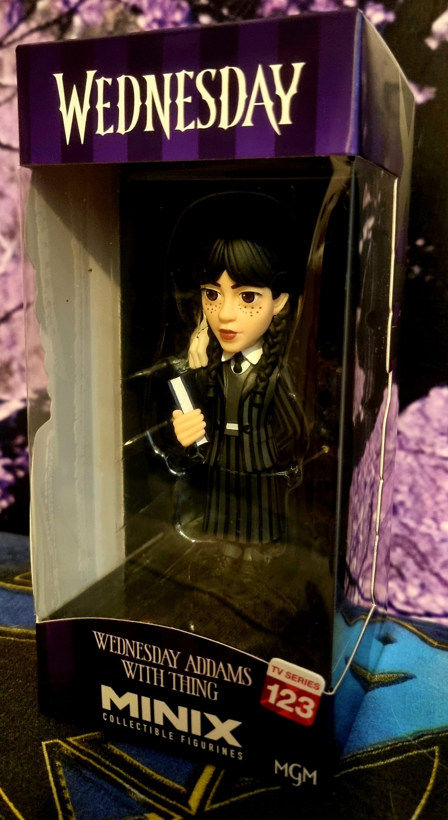 STATUETTA WEDNESDAY ADDAMS N.123
