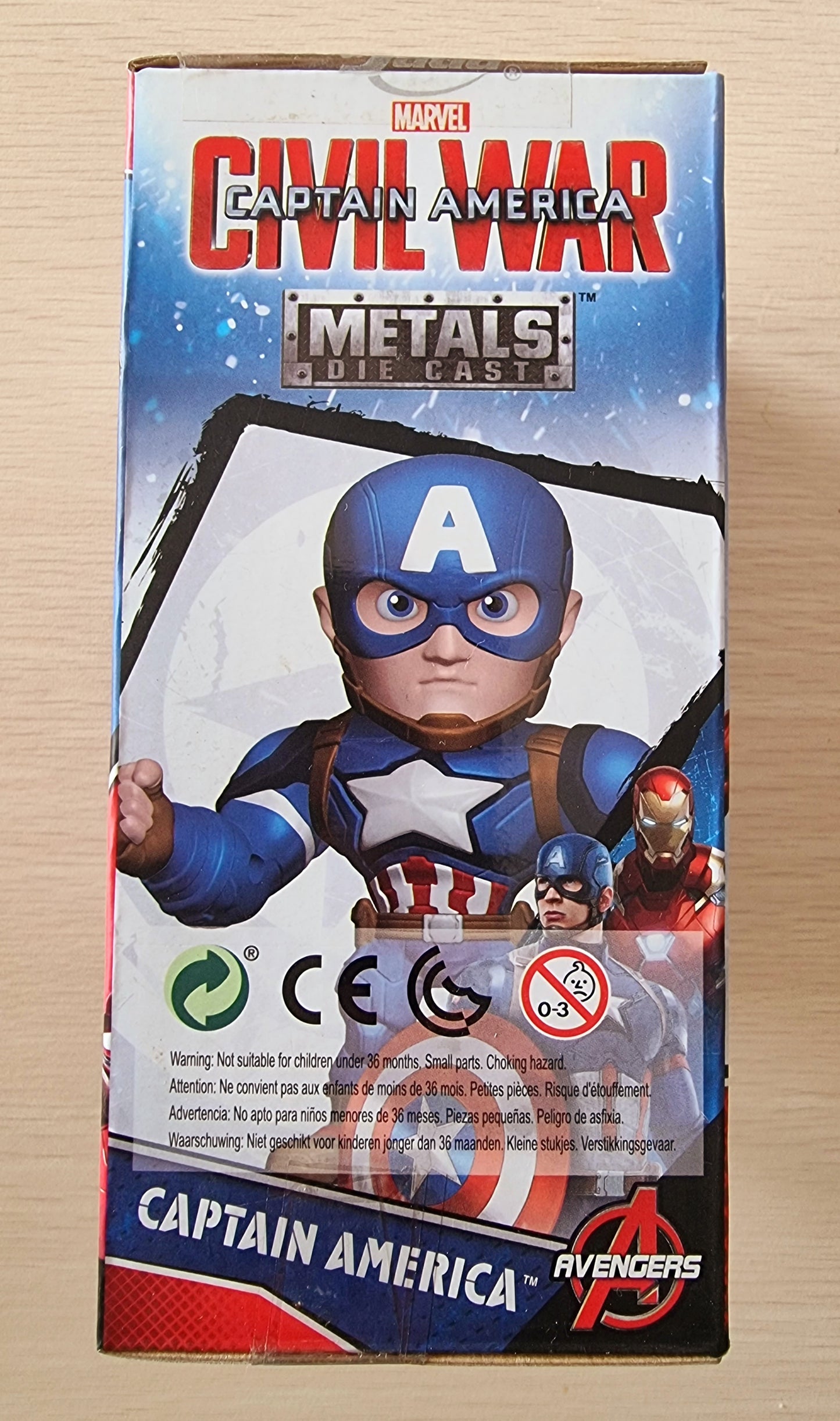 ACTION FIGURES CAPTAIN AMERICA