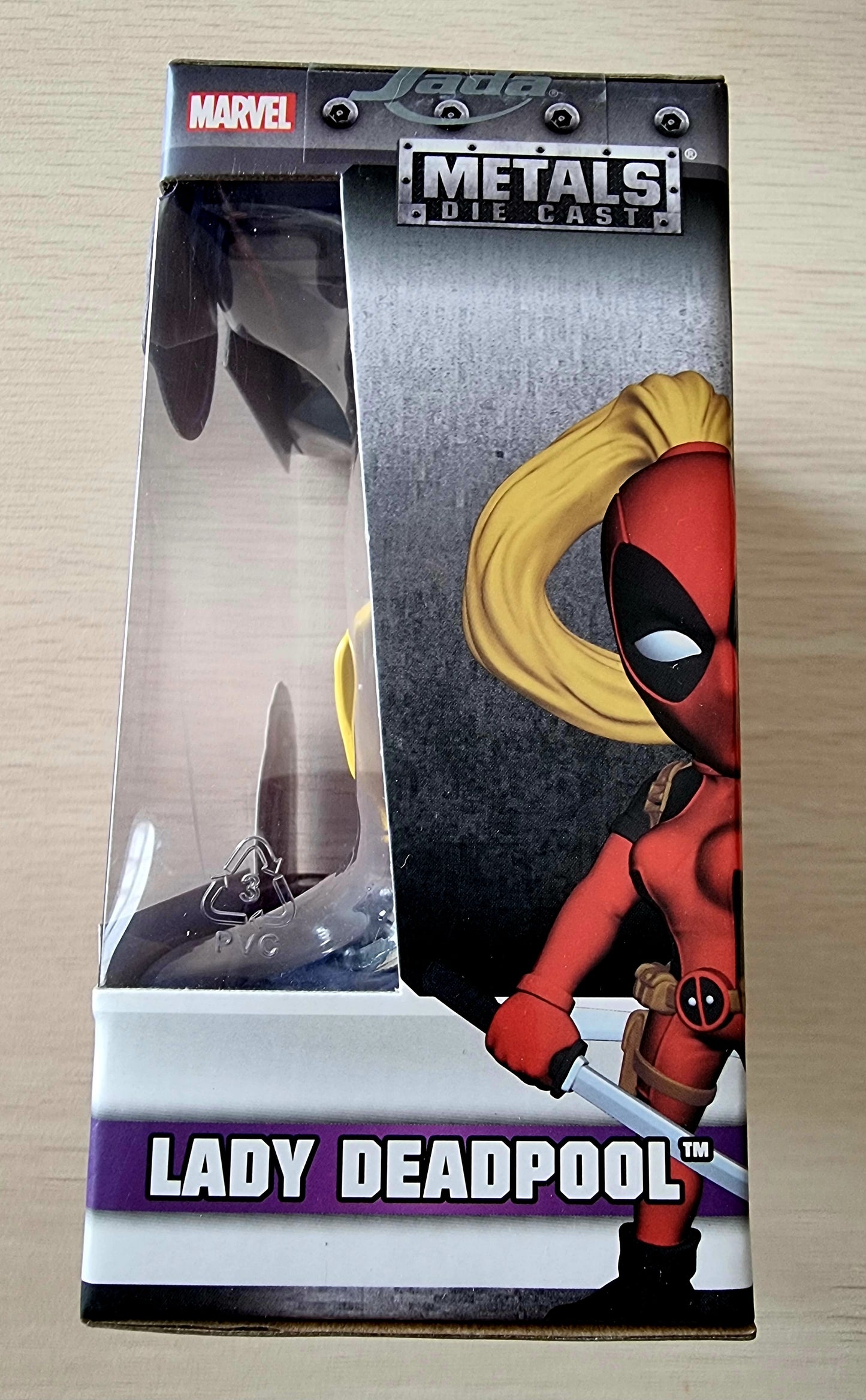 ACTION FIGURES LADY DEADPOOL