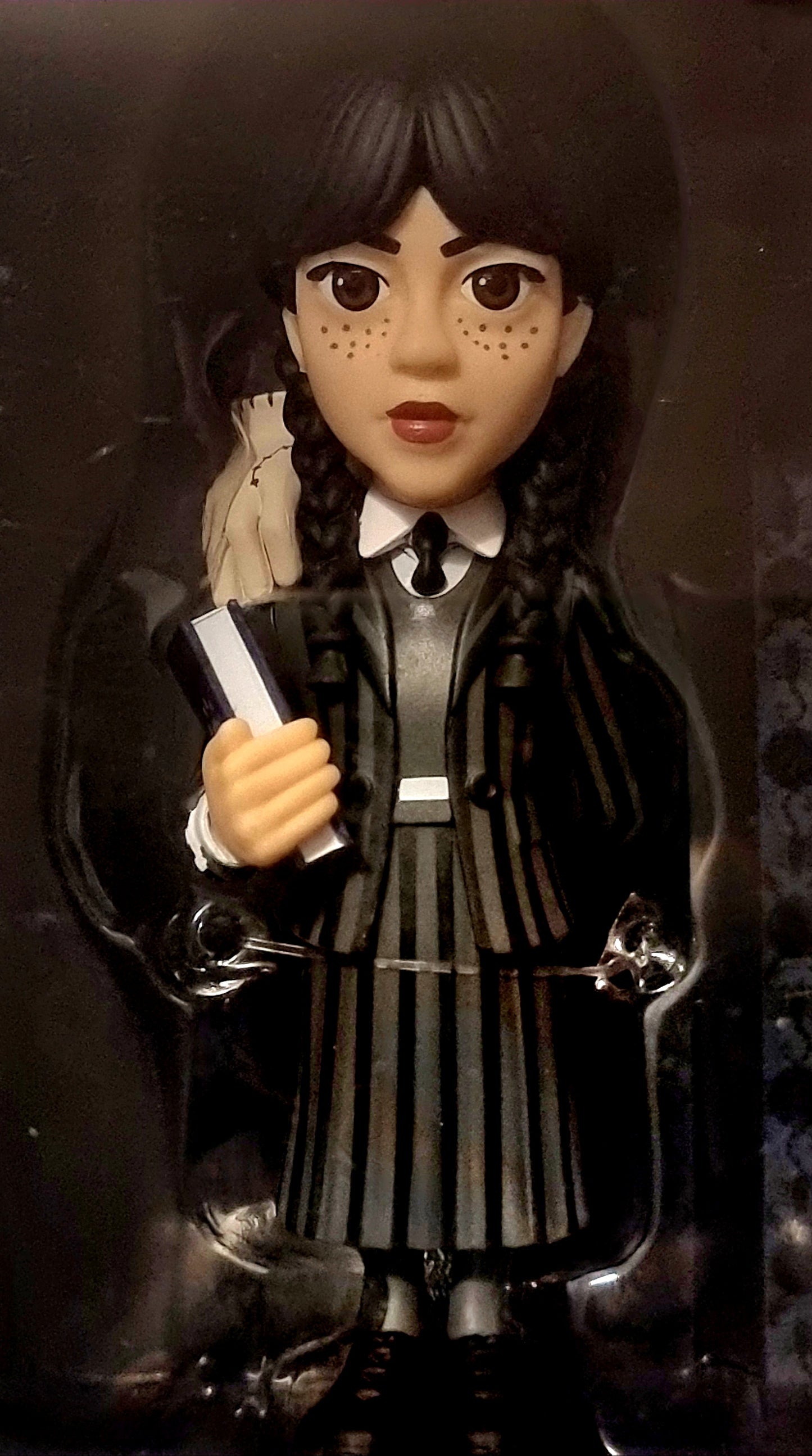 STATUETTA WEDNESDAY ADDAMS N.123
