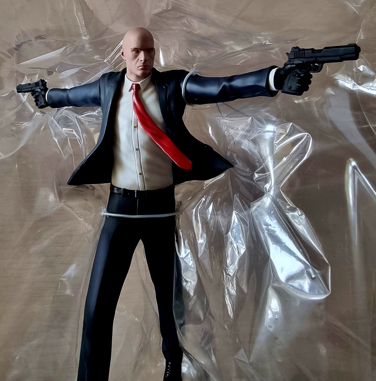 STATUETTA HITMAN